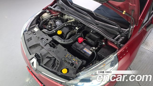 Renault Korea Clio Intens 2018 — фото 6