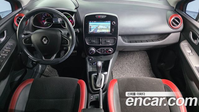 Renault Korea Clio Intens 2018 — фото 7