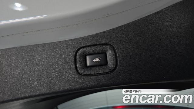Renault Korea QM6 2.0 LPe RE Signature 2WD 2021 — фото 19