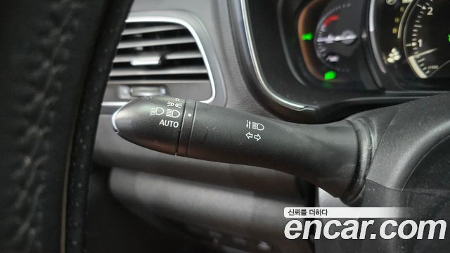 Renault Korea QM6 2.0 LPe RE Signature 2WD 2021 — фото 32