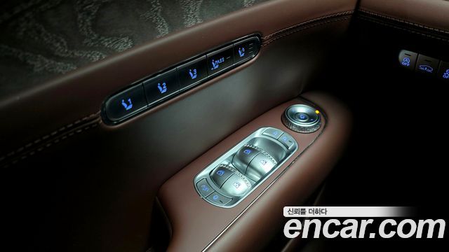 Genesis G90 (RS4) Gasoline 3.5 Turbo AWD 2023 — фото 29