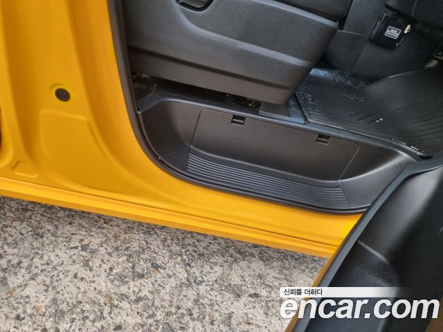 Hyundai Staria L3.5  Kinder Safety Car 11-Seater 2022 — фото 15