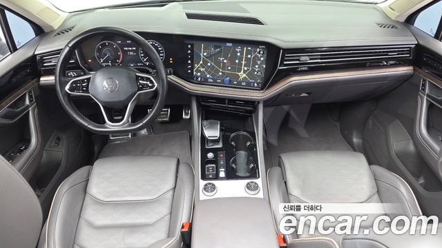 Volkswagen Touareg (III) 3.0 TDI Prestige 2023 — фото 7