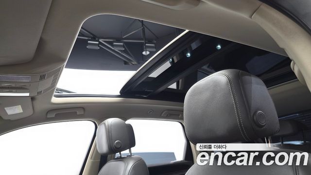 Volkswagen Touareg (III) 3.0 TDI Prestige 2023 — фото 34