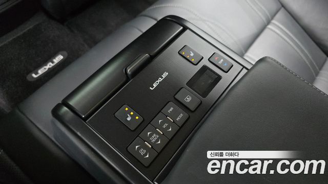 Lexus ES300h (VII) Luxury Plus 2023 — фото 30