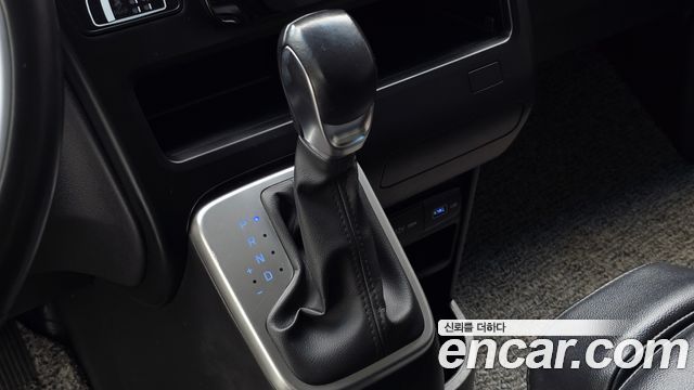 Hyundai Staria Tourer 9-Seater Modern 2022 — фото 9