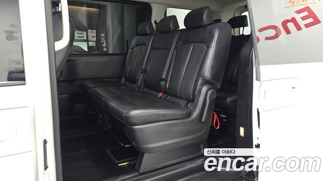 Hyundai Staria Tourer 9-Seater Modern 2022 — фото 11