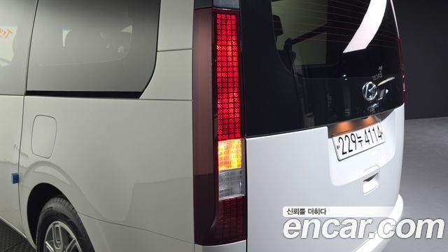 Hyundai Staria Tourer 9-Seater Modern 2022 — фото 23