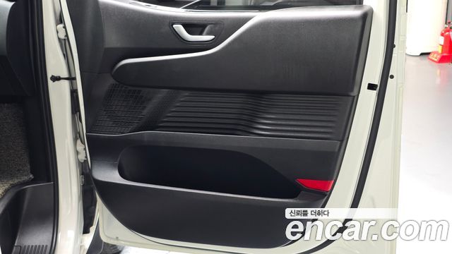 Hyundai Staria Tourer 9-Seater Modern 2022 — фото 25