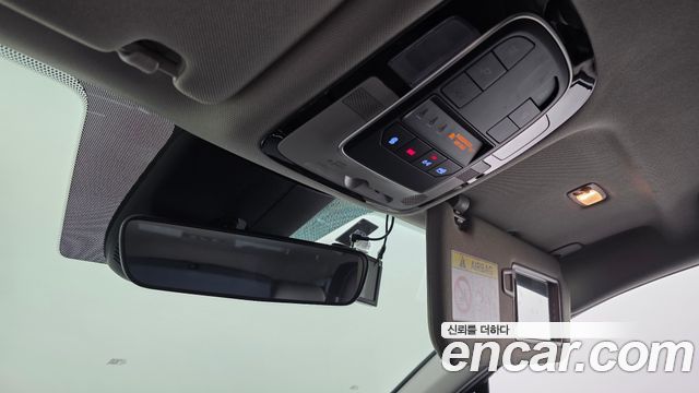 Hyundai Santa Fe Diesel 2.2 2WD Premium Choice 2021 — фото 17