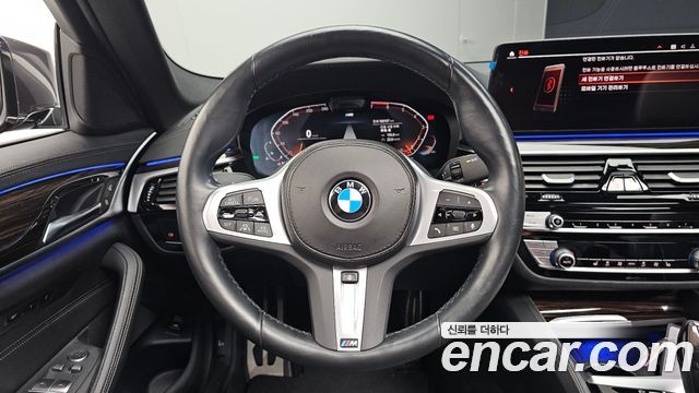 BMW 5 Series (G30) 520i M Sport 2022 — фото 13