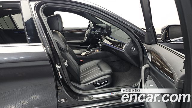 BMW 5 Series (G30) 520i M Sport 2022 — фото 26