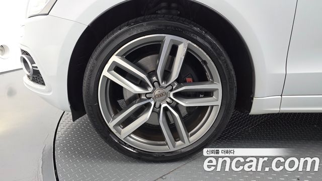 Audi SQ5 3.0 TDI Quattro 8R 2015 — фото 5