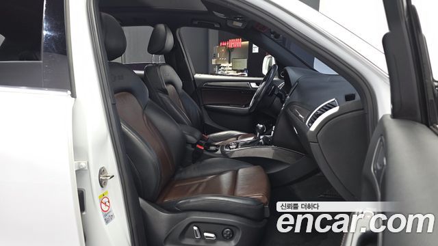 Audi SQ5 3.0 TDI Quattro 8R 2015 — фото 11