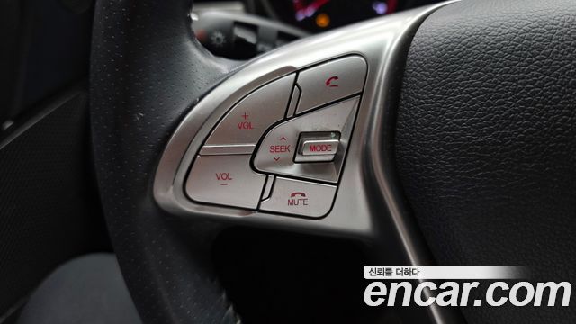 KG Mobility (SsangYong) Tivoli Diesel VX 2WD 2016 — фото 16