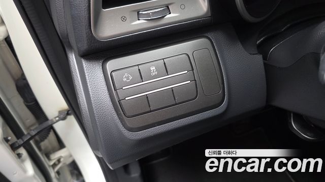 KG Mobility (SsangYong) Tivoli Diesel VX 2WD 2016 — фото 20