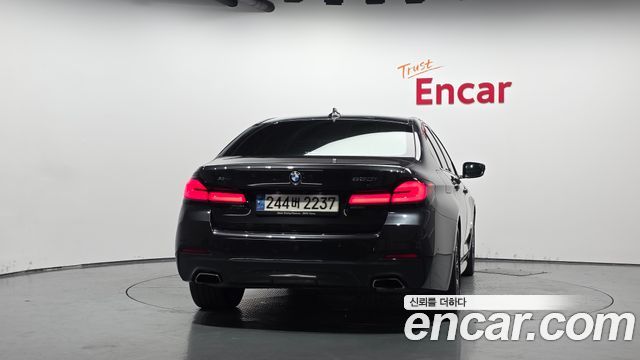 BMW 5 Series (G30) 530i xDrive M Sport Package 2023 — фото 4