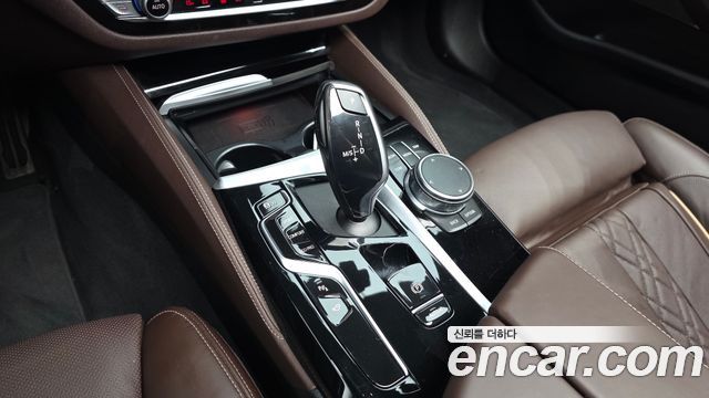 BMW 5 Series (G30) 530i xDrive M Sport Package 2023 — фото 9