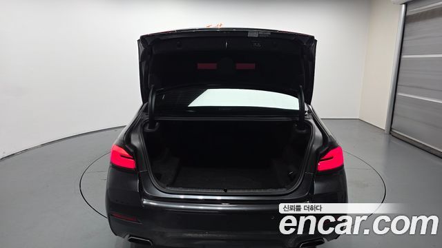 BMW 5 Series (G30) 530i xDrive M Sport Package 2023 — фото 20