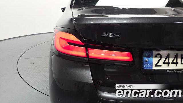 BMW 5 Series (G30) 530i xDrive M Sport Package 2023 — фото 23