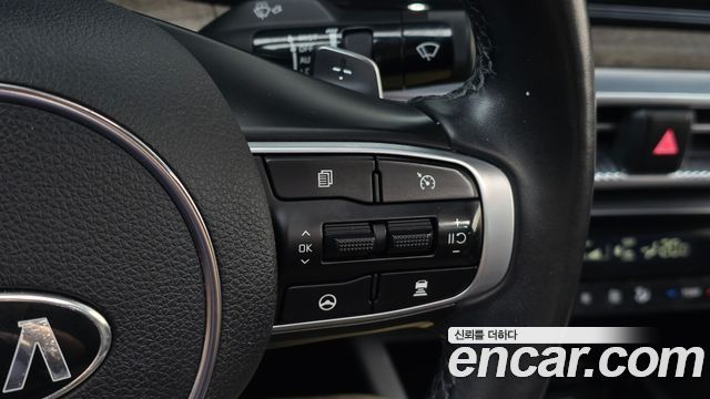 Kia K5 (III) 2.0 LPI Signature 2021 — фото 18