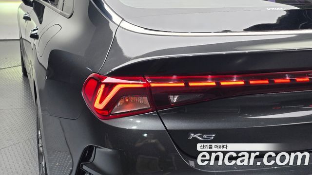 Kia K5 (III) 2.0 LPI Signature 2021 — фото 29