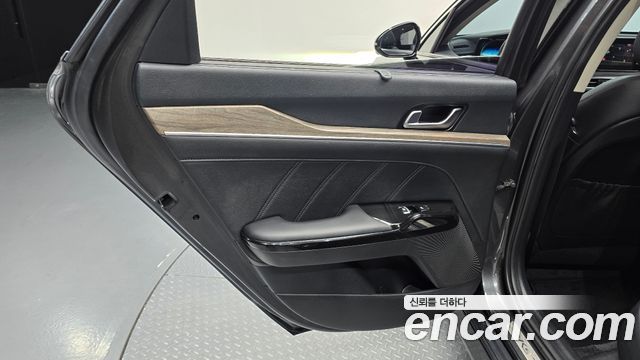 Kia K5 (III) 2.0 LPI Signature 2021 — фото 31