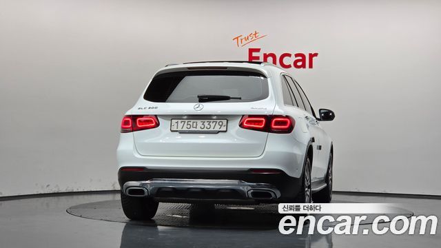 Mercedes-Benz GLC-Class (X253) GLC300 4MATIC 2020 — фото 4