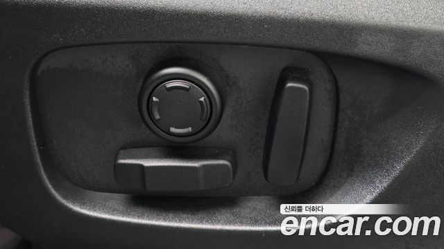 Land Rover Discovery Sport 2.0 TD4 SE 2016 — фото 15