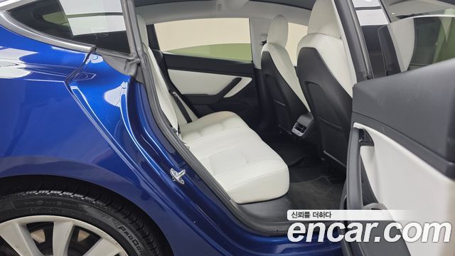 Tesla Model 3 Long Range AWD 2020 — фото 11