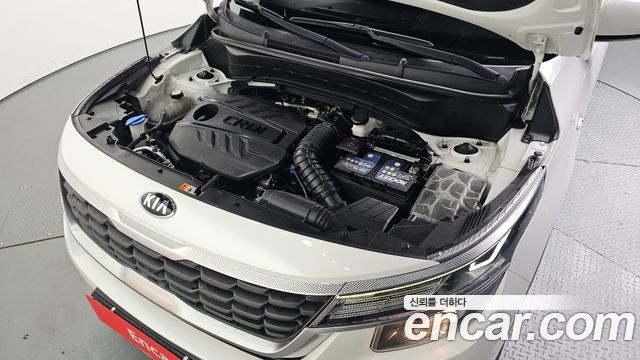 Kia Seltos Diesel 1.6 4WD Trendy 2022 — фото 6