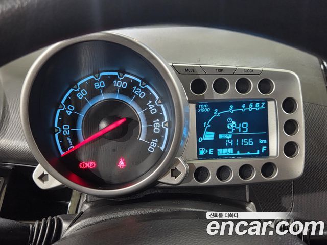 Chevrolet Spark LS Standard 2012 — фото 9