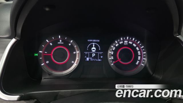 KG Mobility (SsangYong) Korando C 2.2 RX 2WD DLX 2016 — фото 8