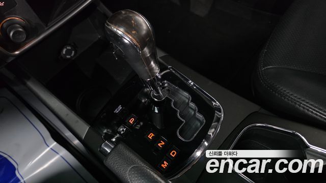 KG Mobility (SsangYong) Korando C 2.2 RX 2WD DLX 2016 — фото 9