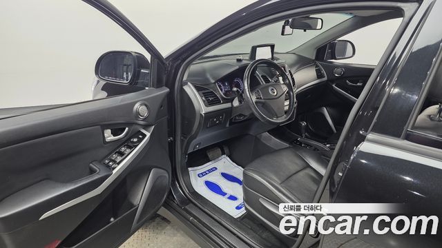 KG Mobility (SsangYong) Korando C 2.2 RX 2WD DLX 2016 — фото 10