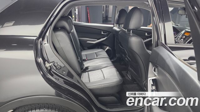 KG Mobility (SsangYong) Korando C 2.2 RX 2WD DLX 2016 — фото 12