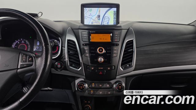 KG Mobility (SsangYong) Korando C 2.2 RX 2WD DLX 2016 — фото 15