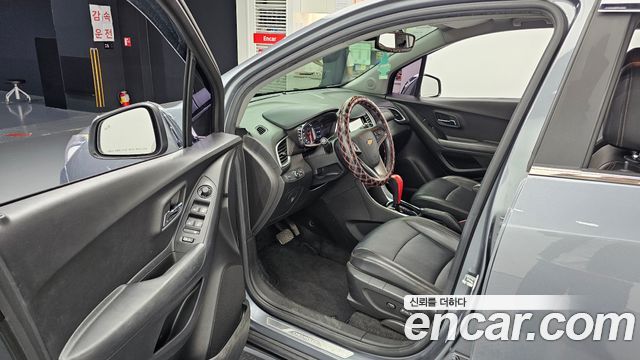 Chevrolet Trax 1.4 Premier 2019 — фото 10