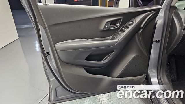 Chevrolet Trax 1.4 Premier 2019 — фото 24
