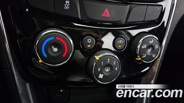 Chevrolet Trax 1.4 Premier 2019 — фото 29