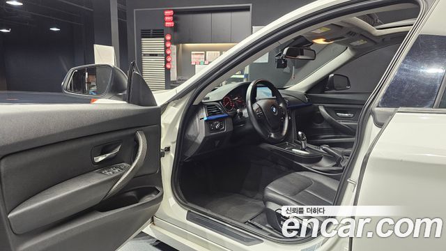 BMW 3 Series GT (F34) GT 320d xDrive 2015 — фото 10