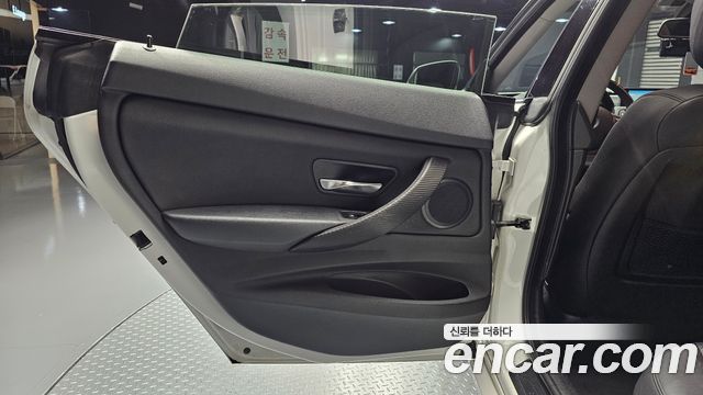 BMW 3 Series GT (F34) GT 320d xDrive 2015 — фото 25