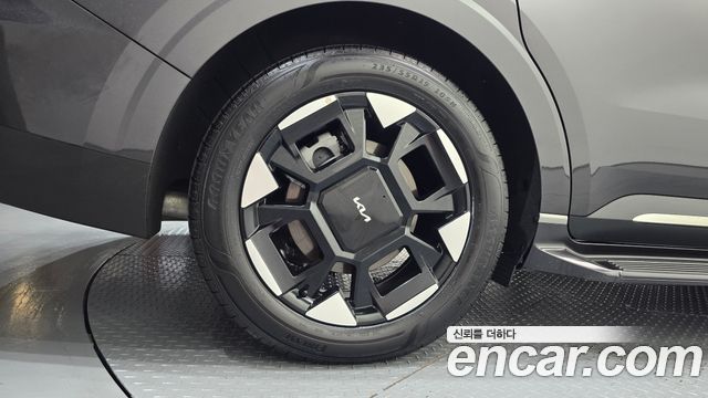 Kia Carnival (IV) Gasoline 7-Seater Noblesse 2025 — фото 5