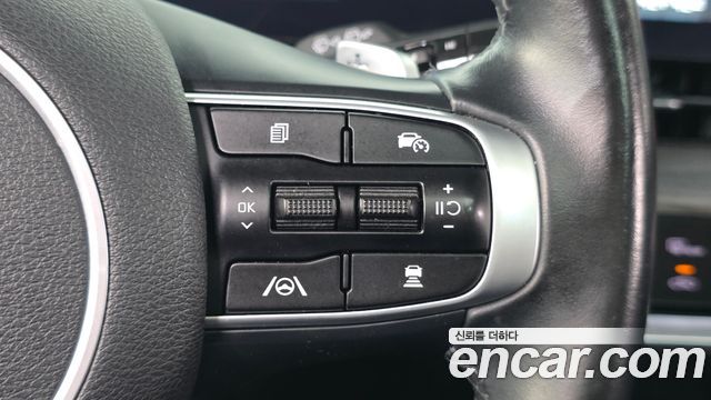 Kia Sportage (V) Gasoline 1.6 Turbo 2WD Signature 2022 — фото 16