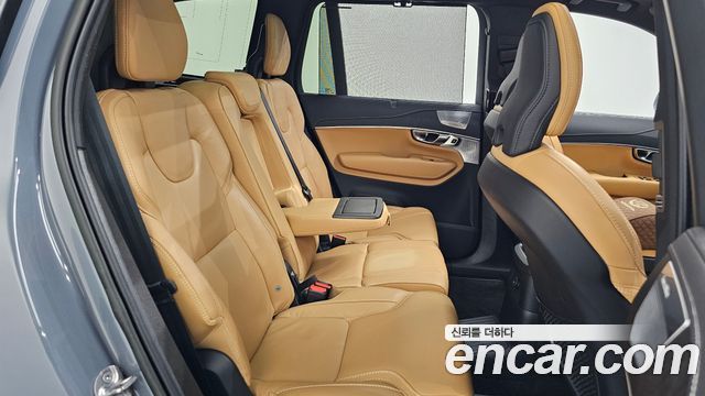 Volvo XC90 (II) T8 Ultimate Bright Hybrid 2023 — фото 12