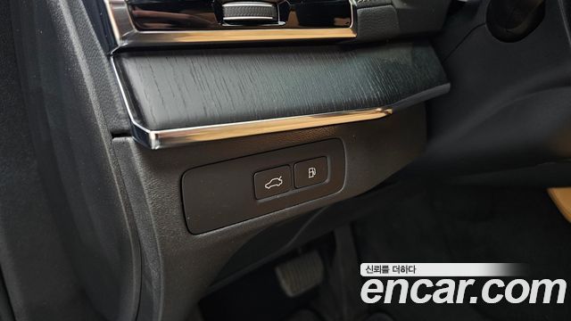 Volvo XC90 (II) T8 Ultimate Bright Hybrid 2023 — фото 27