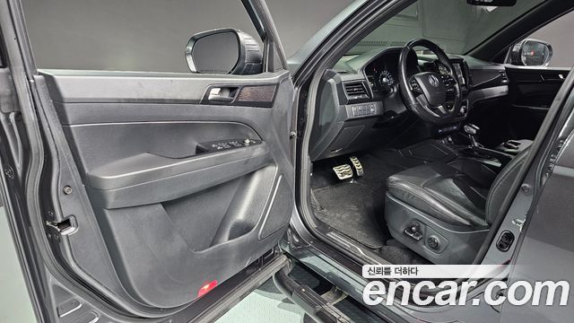 KG Mobility (SsangYong) Rexton Sports Khan Diesel 2.2 4WD Dynamic Edition (5-Link) 2021 — фото 11
