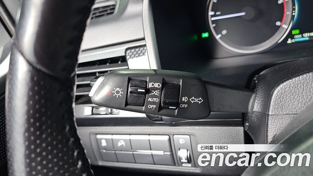 KG Mobility (SsangYong) Rexton Sports Khan Diesel 2.2 4WD Dynamic Edition (5-Link) 2021 — фото 13