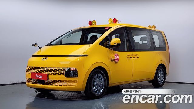 Hyundai Staria L3.5  Kinder Safety Car 11-Seater 2022 — фото 1