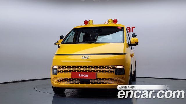 Hyundai Staria L3.5  Kinder Safety Car 11-Seater 2022 — фото 3